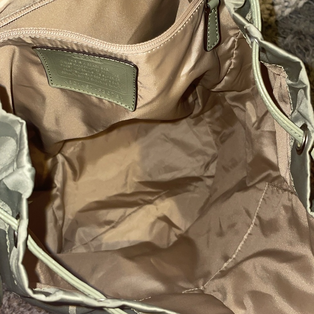 Coach back pack - Picture 2 of 7